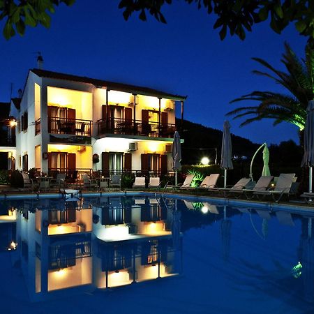 Pegasus Apartments Stafylos Luaran gambar