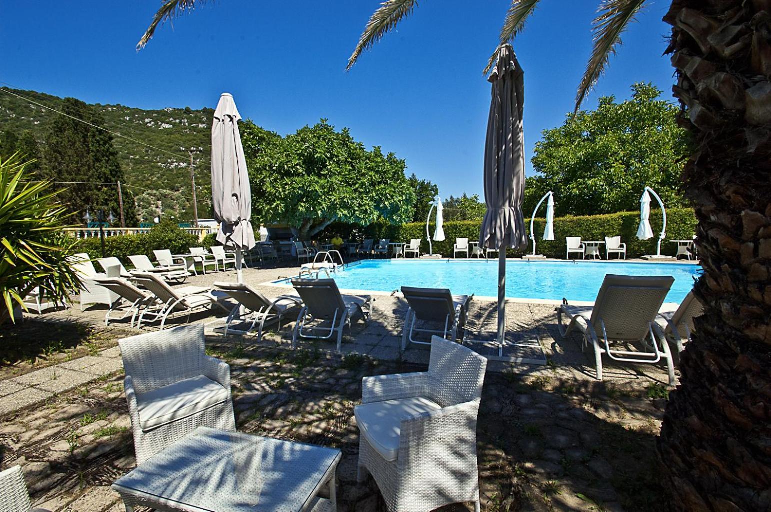 Pegasus Apartments Stafylos Luaran gambar