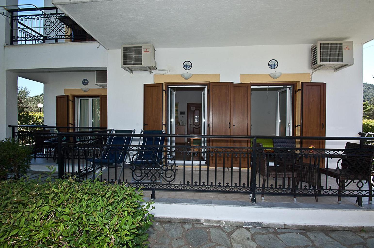 Pegasus Apartments Stafylos Luaran gambar