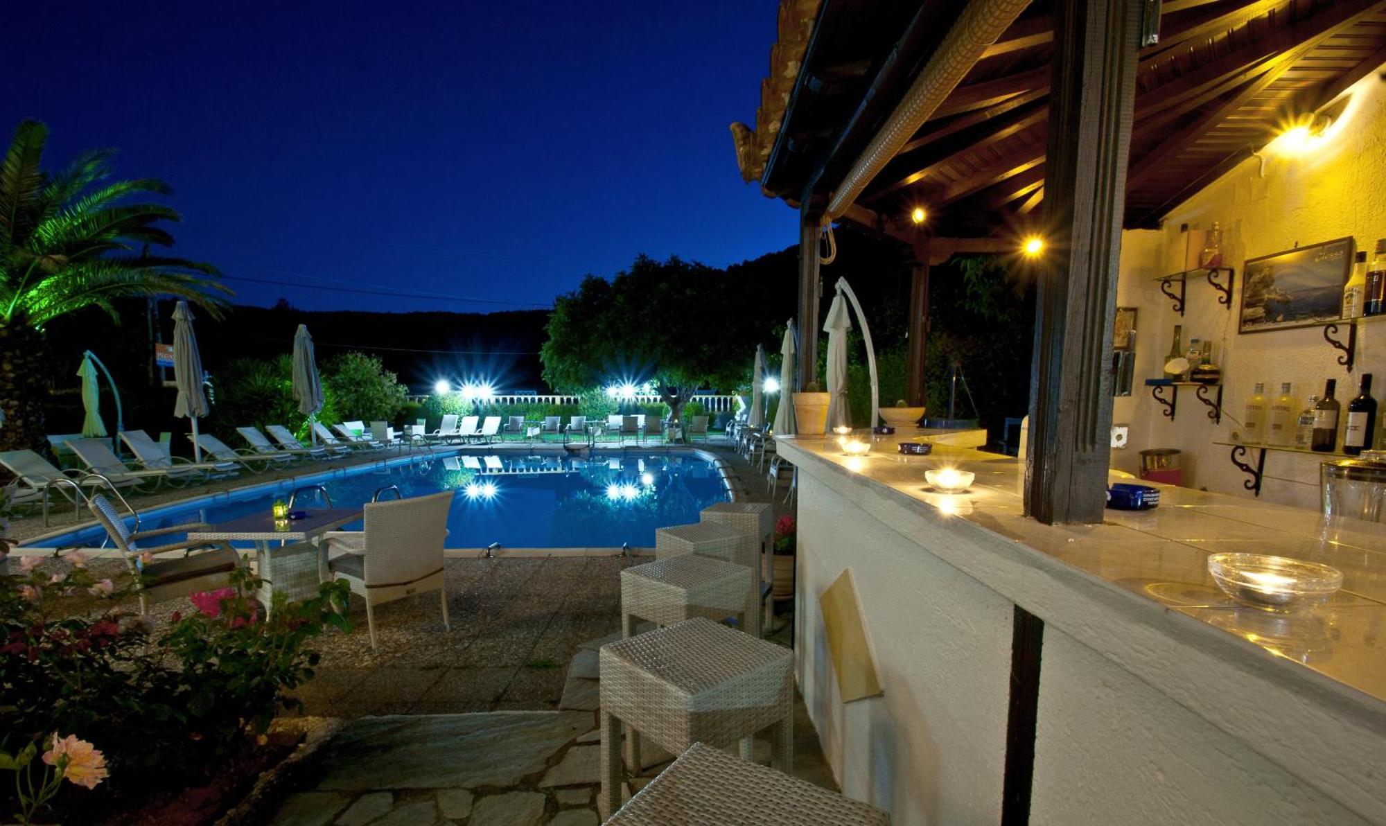 Pegasus Apartments Stafylos Luaran gambar