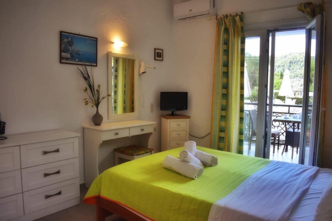 Pegasus Apartments Stafylos Luaran gambar