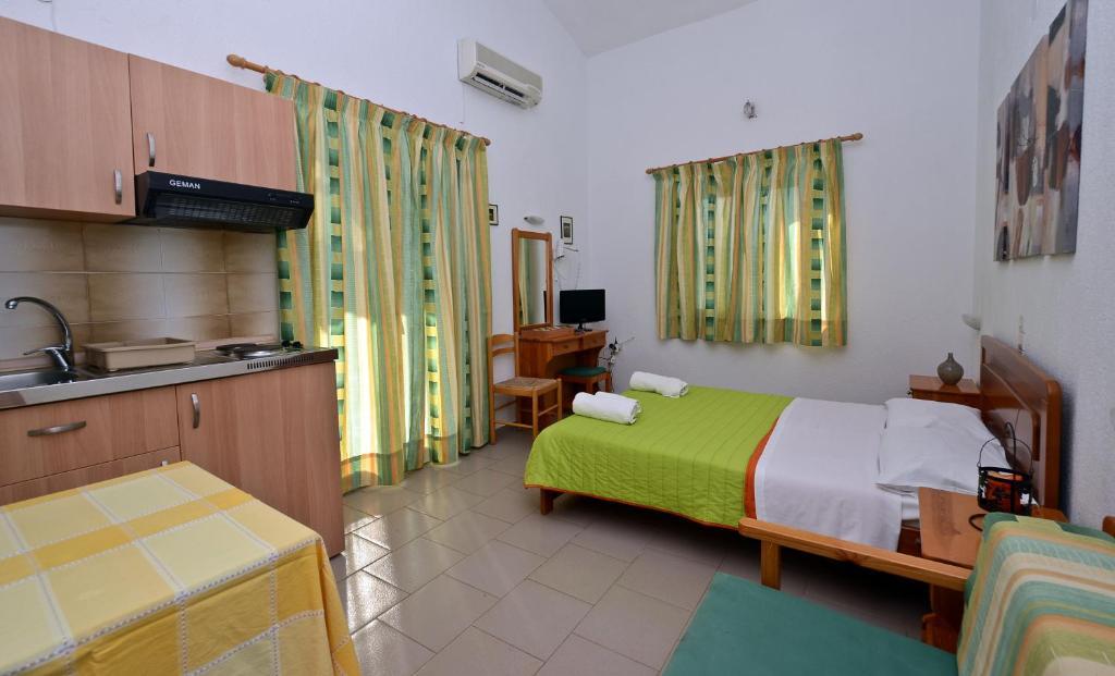 Pegasus Apartments Stafylos Luaran gambar