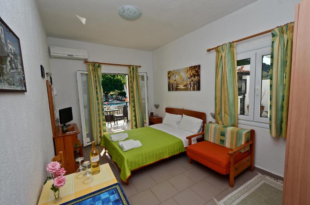 Pegasus Apartments Stafylos Luaran gambar